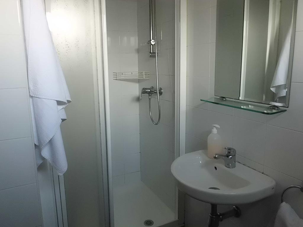 Hostal Caracas Lalín Eksteriør bilde